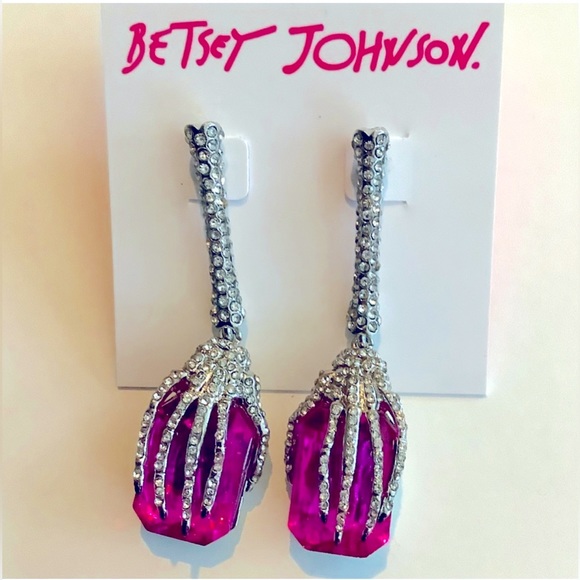 NWT ⚜️💖⚜️ Betsey Johnson Silver Tone Skeleton Hand Drop Earrings Pink - Picture 3 of 13